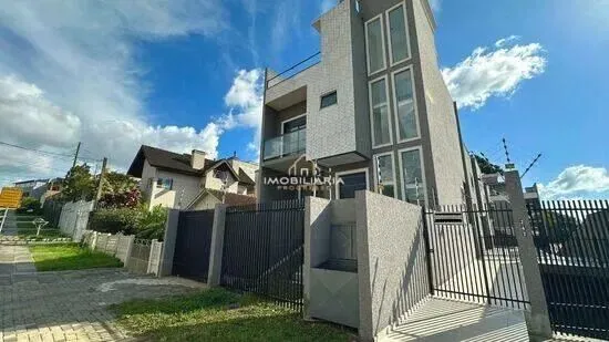 Sobrado Novo com 3 Quartos para Alugar no Vista Alegre Curitiba/PR