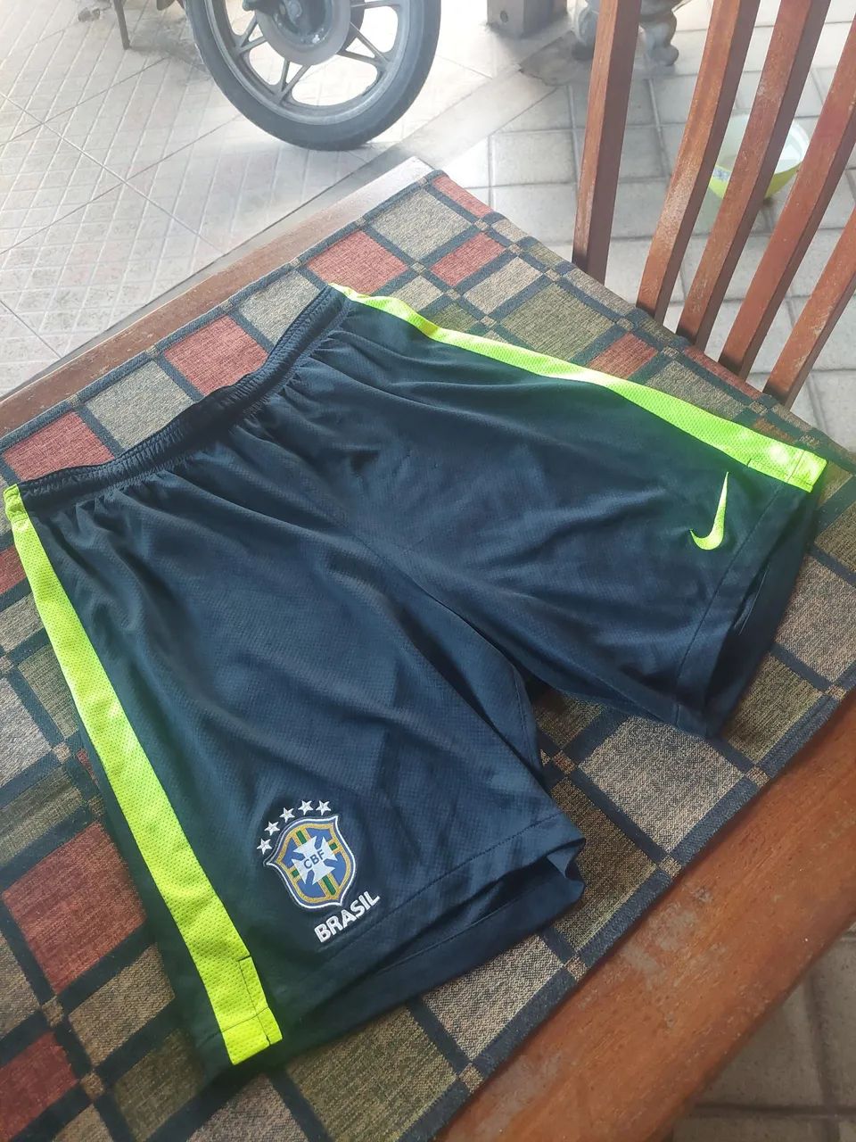 Short  Nike Seleção Brasileira - ORIGINAL  Tamanho G. - Foto 3