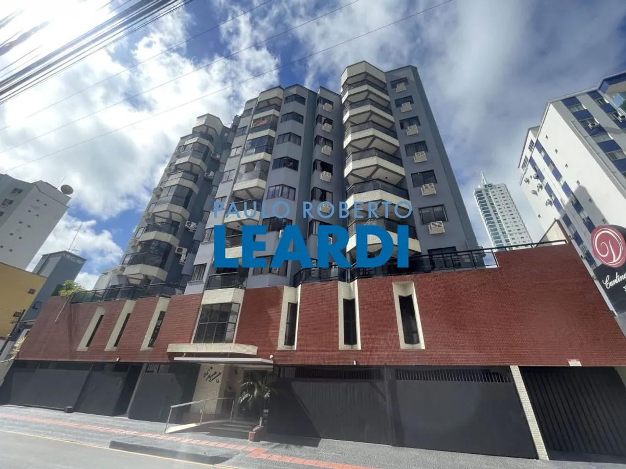 APARTAMENTO - CENTRO - SC