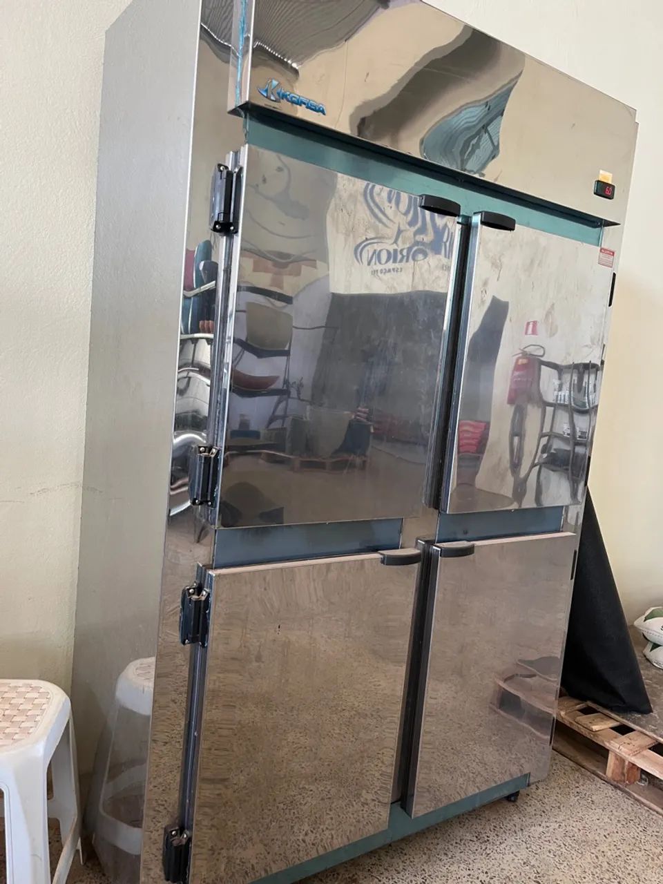 Geladeira 4 Portas KOFISA Semi Nova