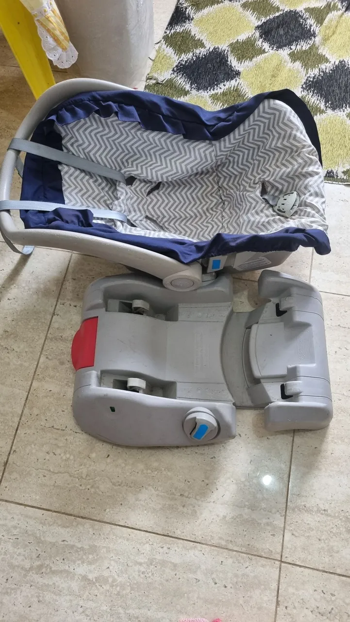 Cadeirinha de bebê conforto