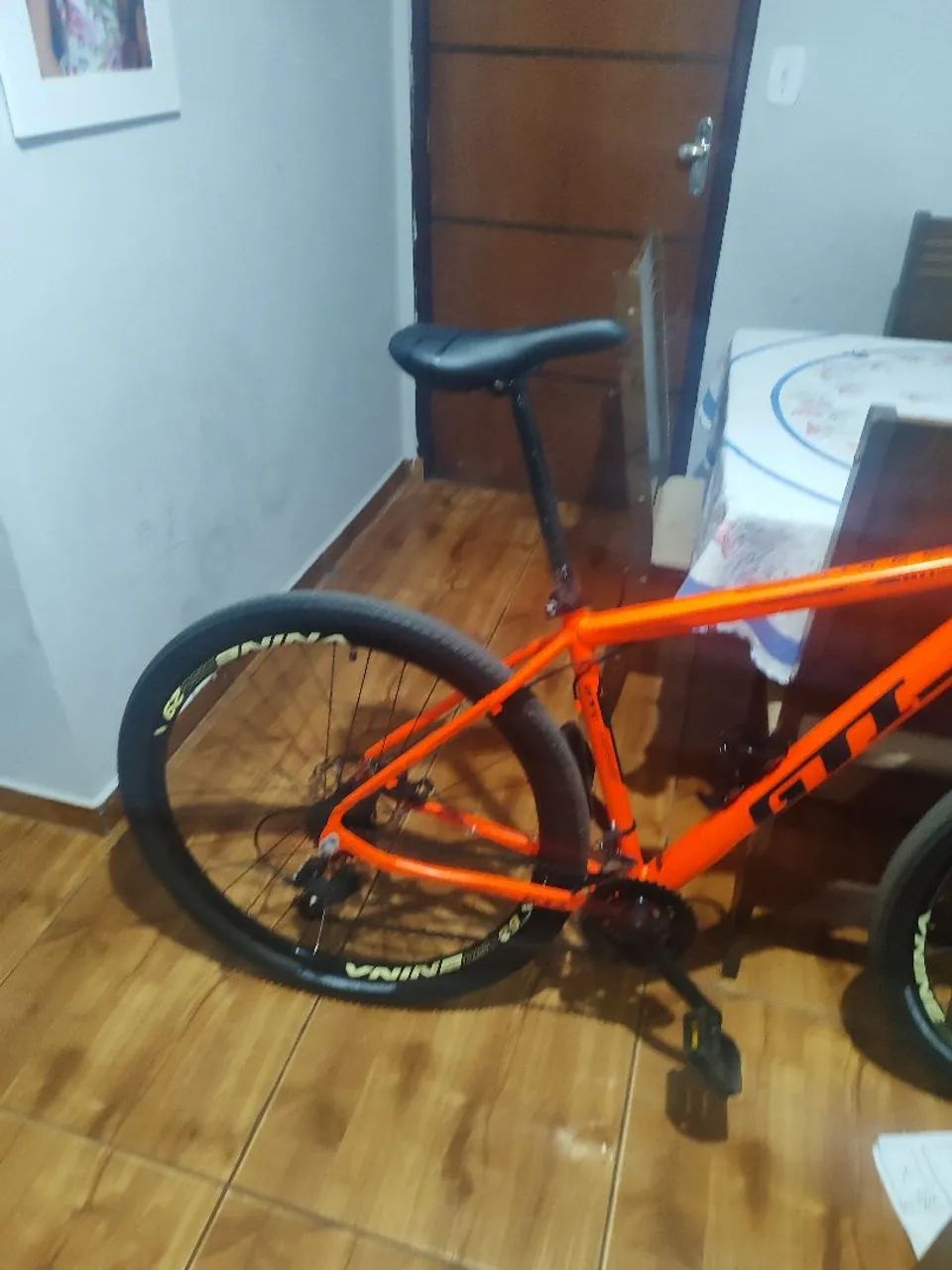 Bicicleta Mountain Bike GT - Foto 2