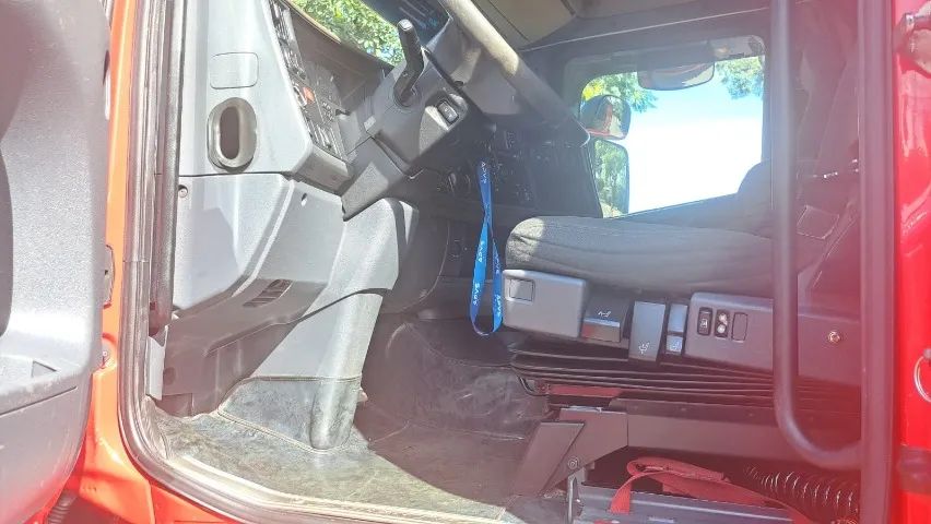 SCANIA / R 440 6x2 2018 R$ 415.000,00 - Foto 8
