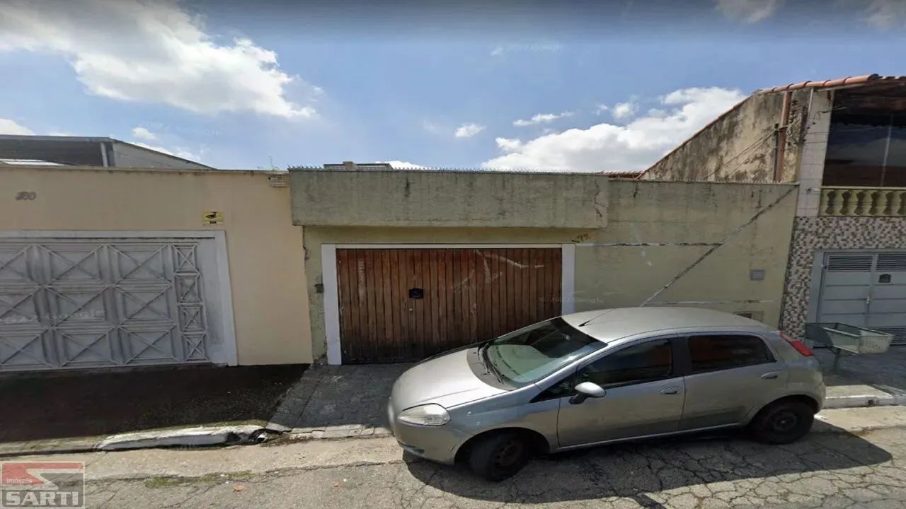 SOBRADO NA ZONA LESTE COM 5 DORMITÓRIOS ( SENDO 3 SUÍTES ) 02 VAGAS DE GARAGEM