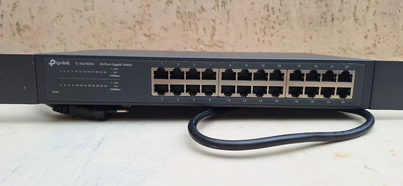 Switch de Rede TP-LINK TL-SG1024D - Foto 2