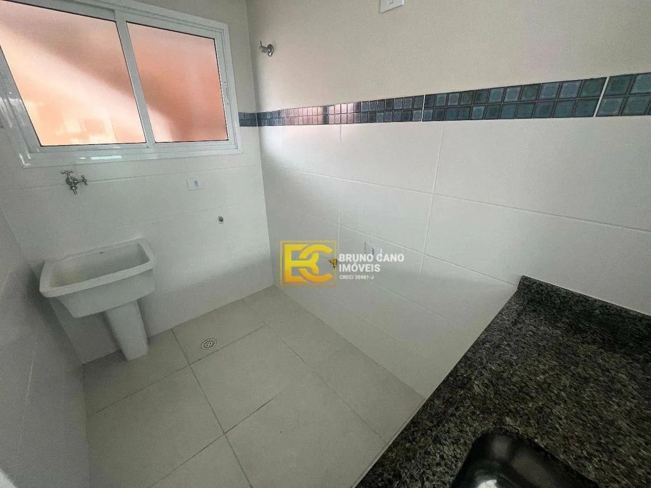 Apartamento à 30m Do mar para alugar por R$ 1.280/mês - Centro - Peruíbe/SP - Foto 5
