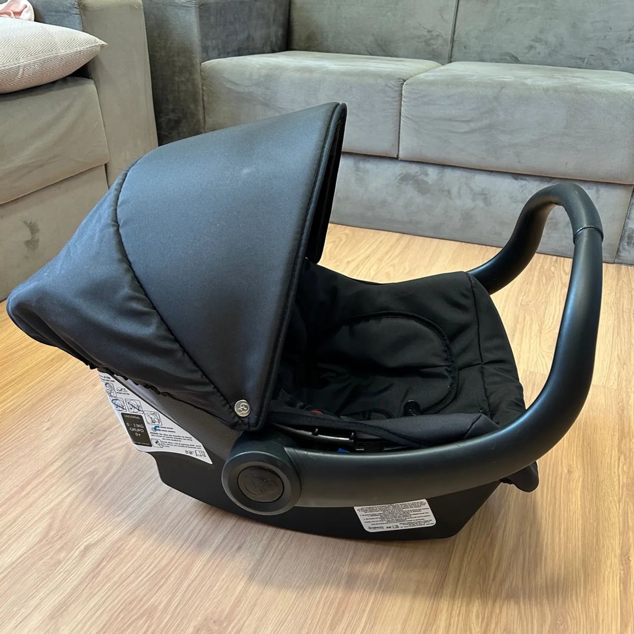 Carrinho de bebê Galzerano Cross preto 3 rodas com bebê conforto - Foto 5