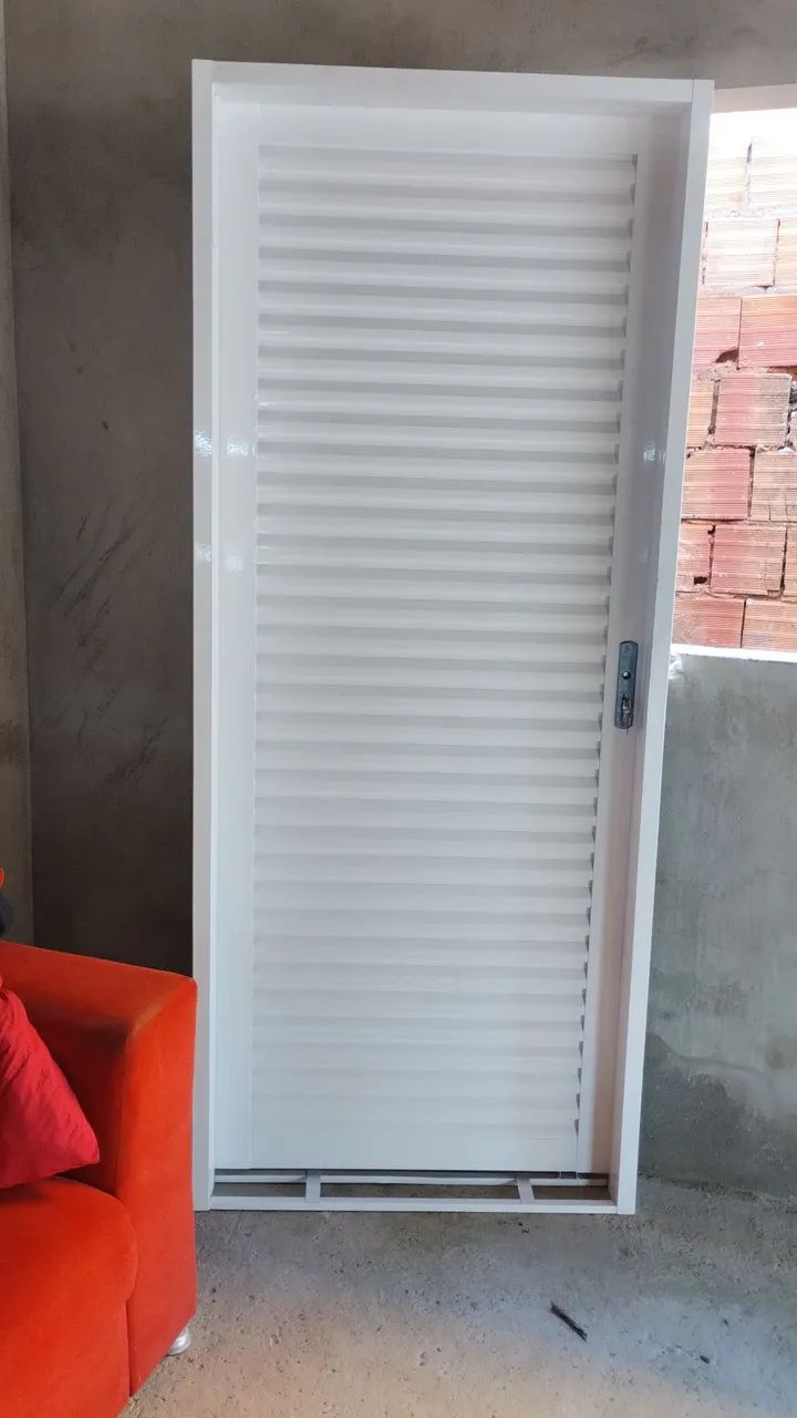 Porta de Alumínio com veneziana - Foto 2