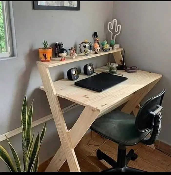 Mesa de Escritorio de Madeira - Design Moderno