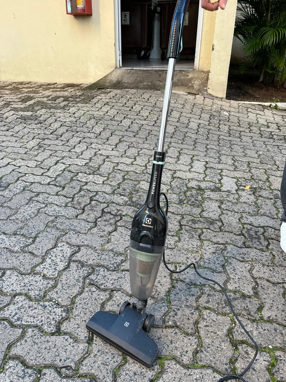 Aspirador de Pó Electrolux PowerSpeed 127v