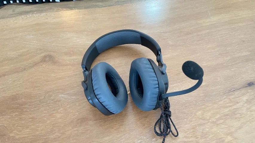 Headset Fone de Ouvido Gamer Jbl Quantum 100  - Foto 2