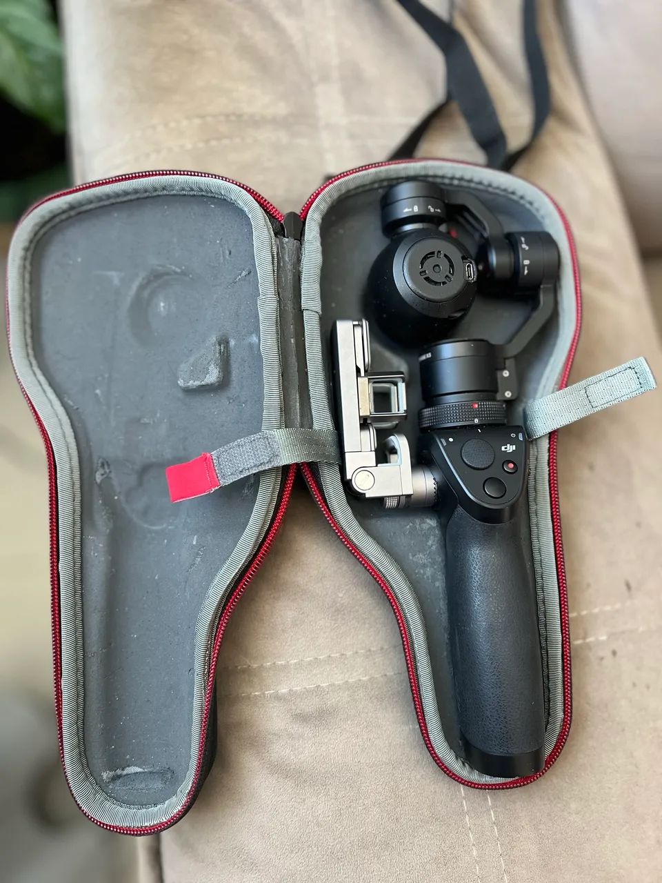 DJI Osmo com Câmera Zenmuse X3 - Gimbal Profissional 4K - Foto 2