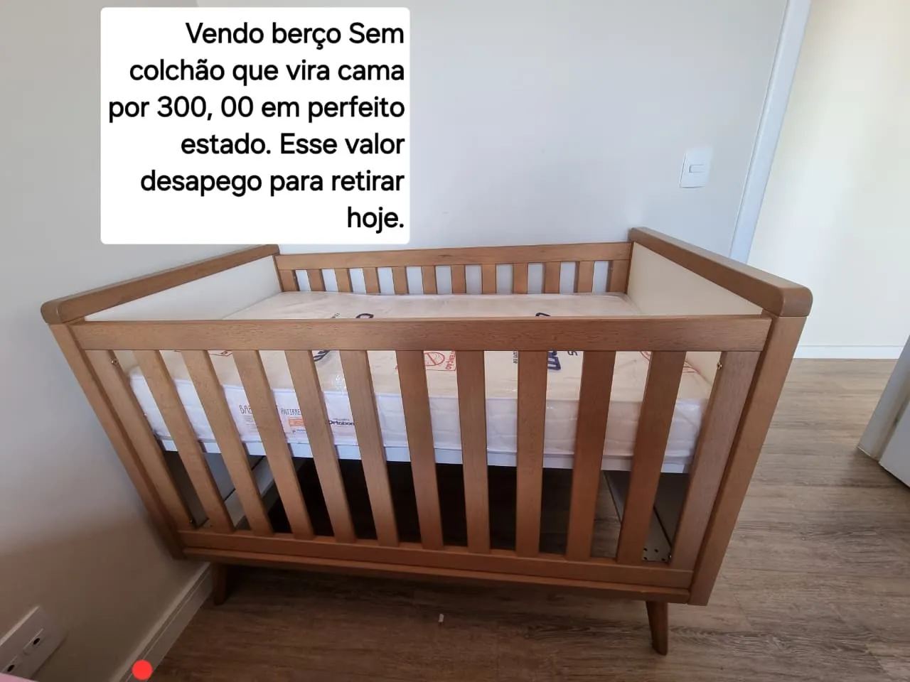 Berço que vira cama por R$300,00