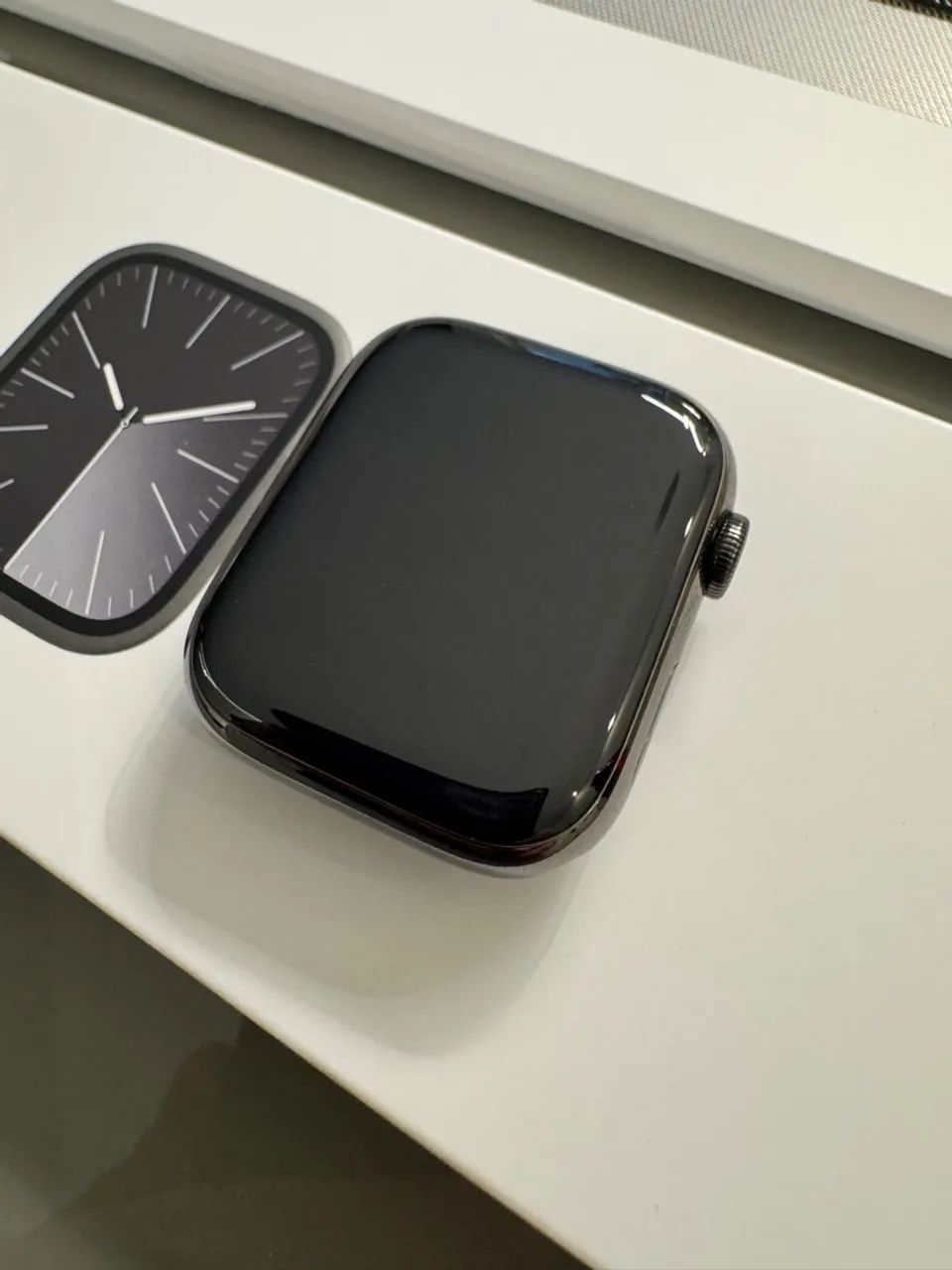 Apple Watch Series 9 Aço Inoxidável 45 mm + Celullar Pulseira Milanês- Grafite