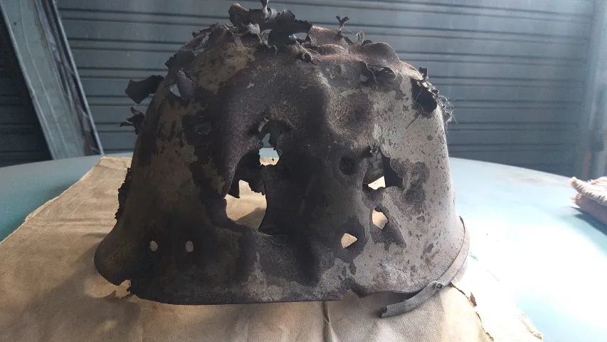ANTIGUIDADE CAPACETE DE GUERRA