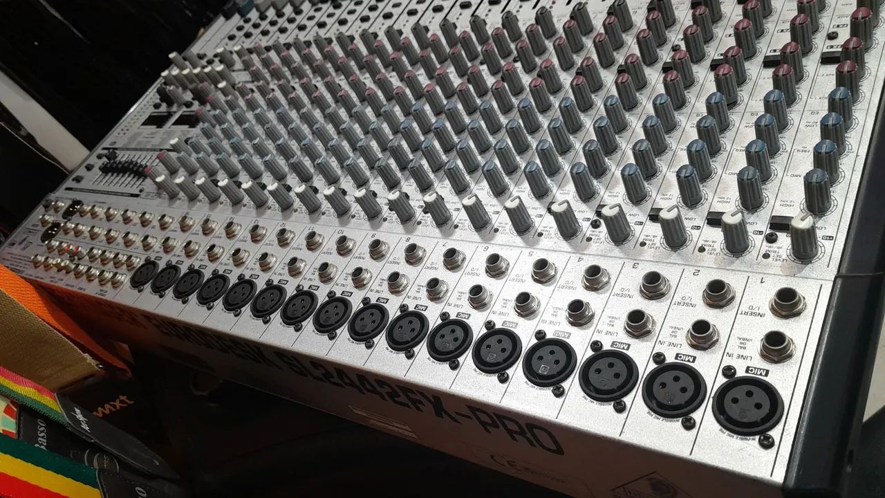 Mesa Behringer Eurodesk 2442fx - Foto 3