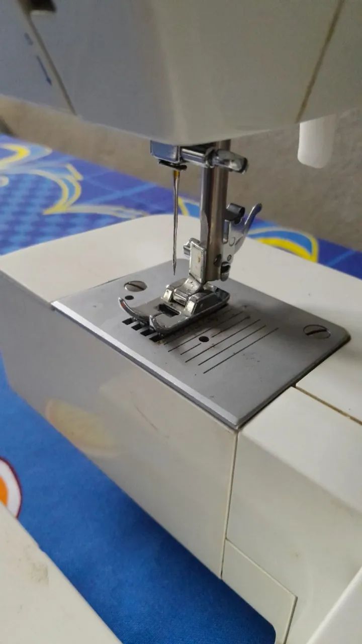 Máquina de costura - Foto 5