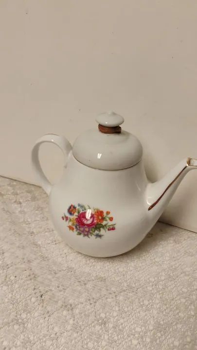 Bule porcelana Mauá (tampa adaptada)