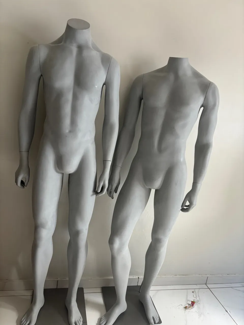 2 Manequins Masculinos para Loja