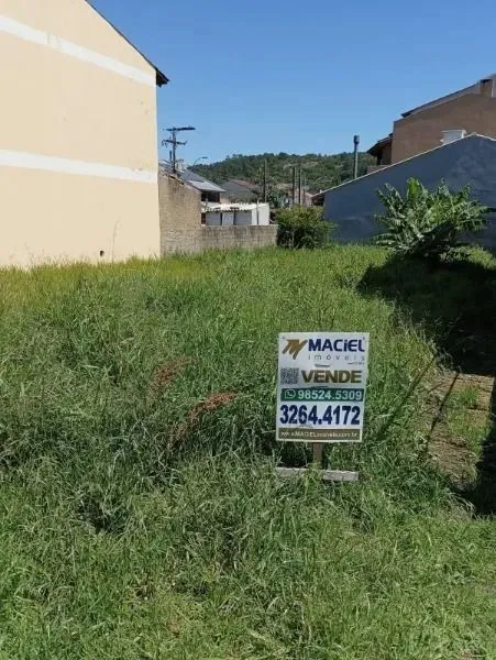 Terreno em Porto Alegre, no bairro Hípica, à venda.