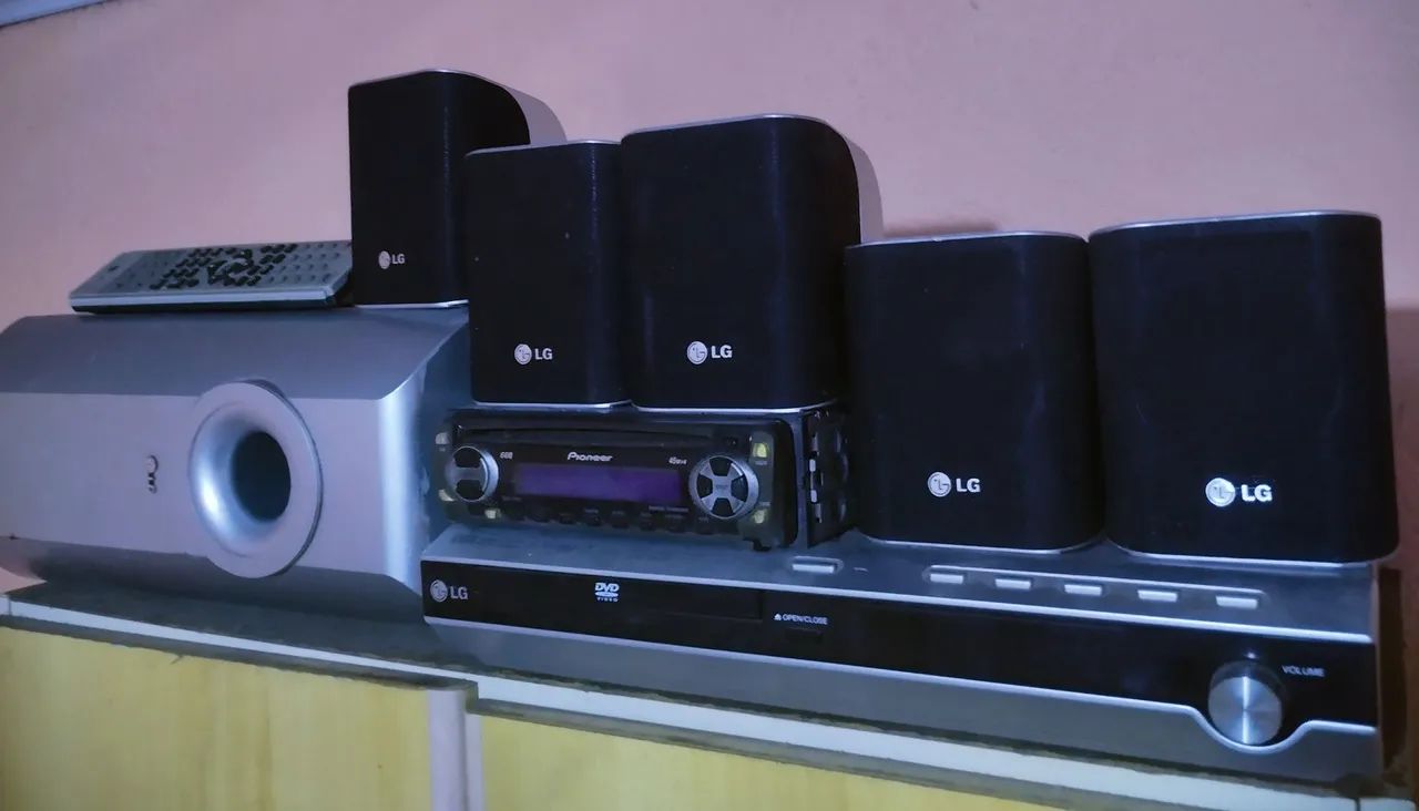 Oportunidade home theater LG ótimo estado modelo LH-T252SC