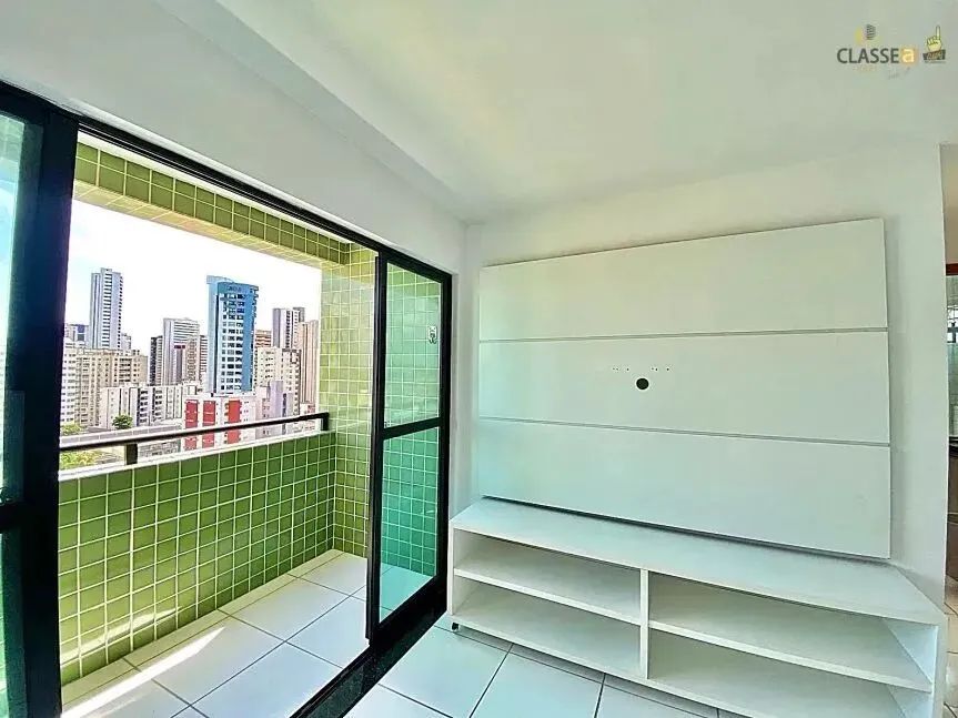 Apartamento 2 Quartos com Varanda Andar Alto | Monica Campos 1