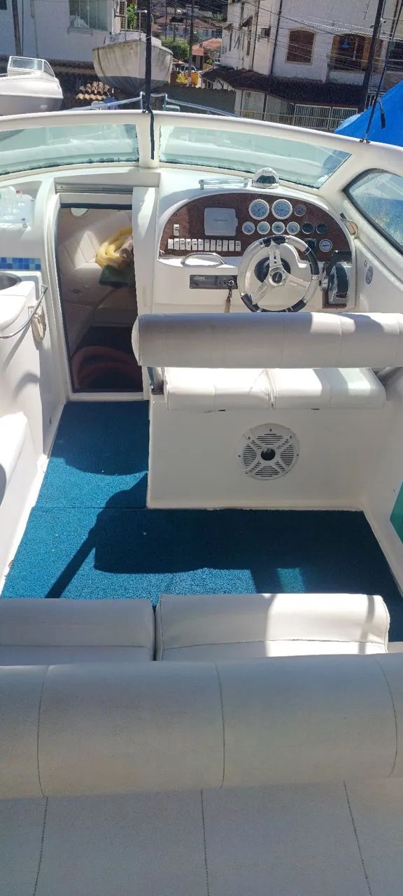 Lancha Real 26 cabinada 140 mil. Troco por jet-ski.  - Foto 2