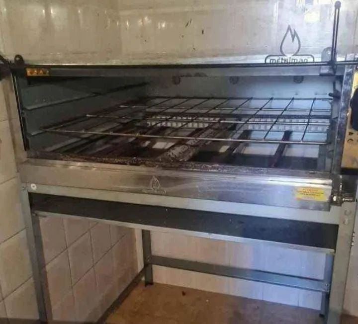 Forno refratário 