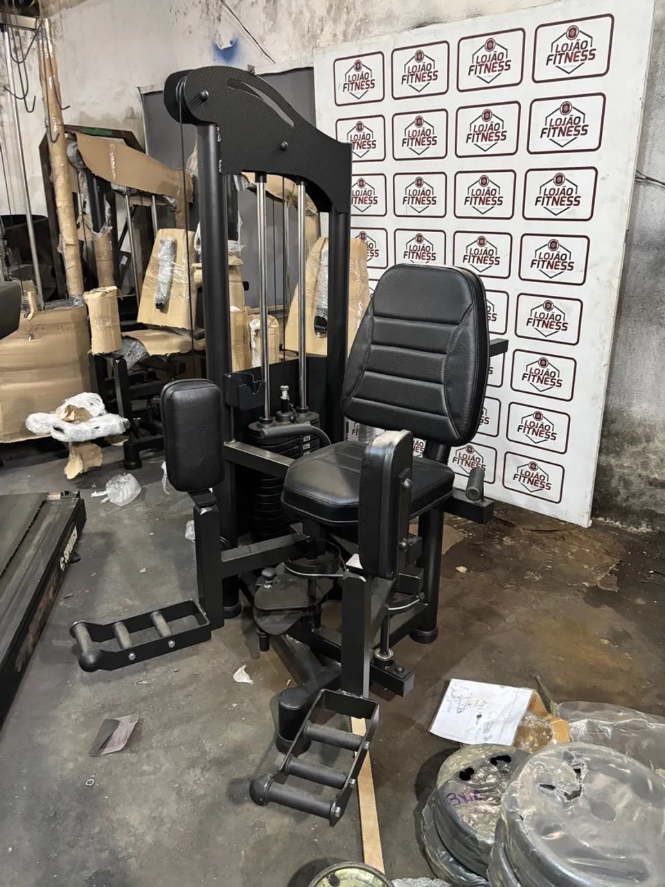 Academia completa com equipamentos de musculação e esteira - Foto 2