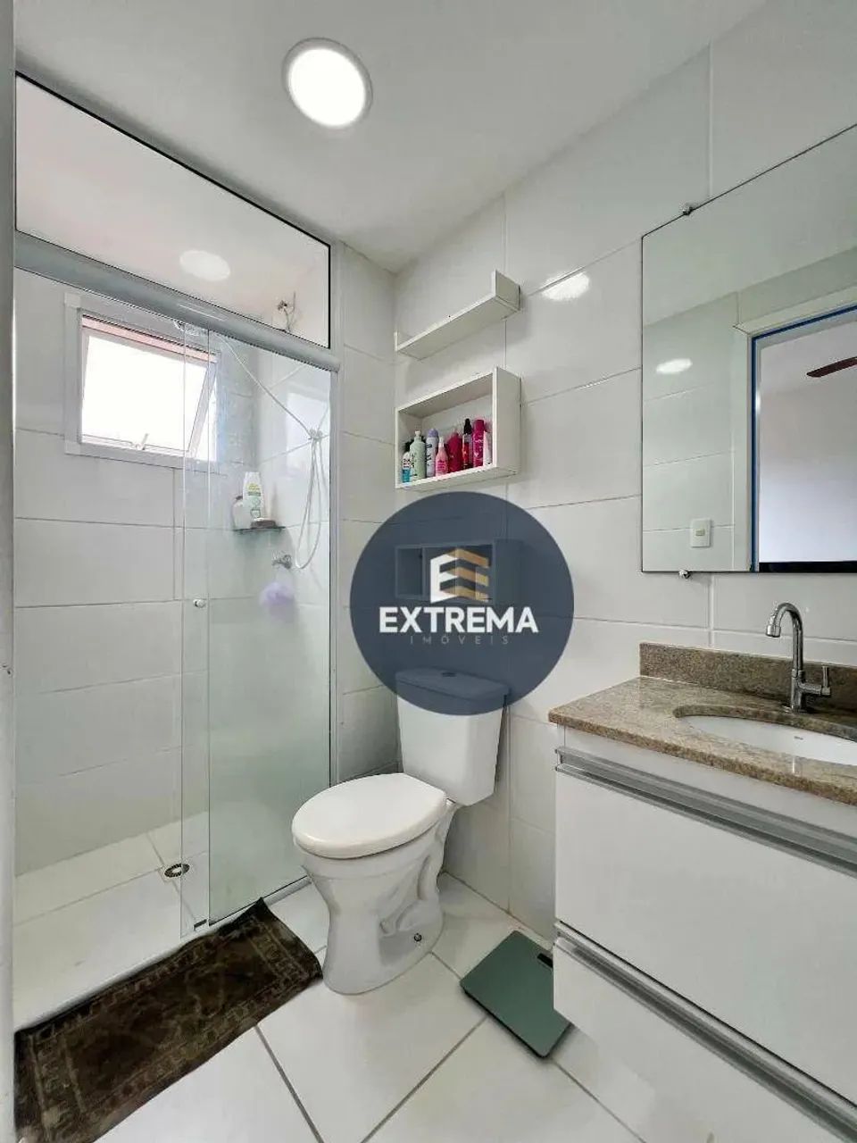 apartamento 2 dormitórios, com moveis planejados e 2 vagas de garagem - Foto 2