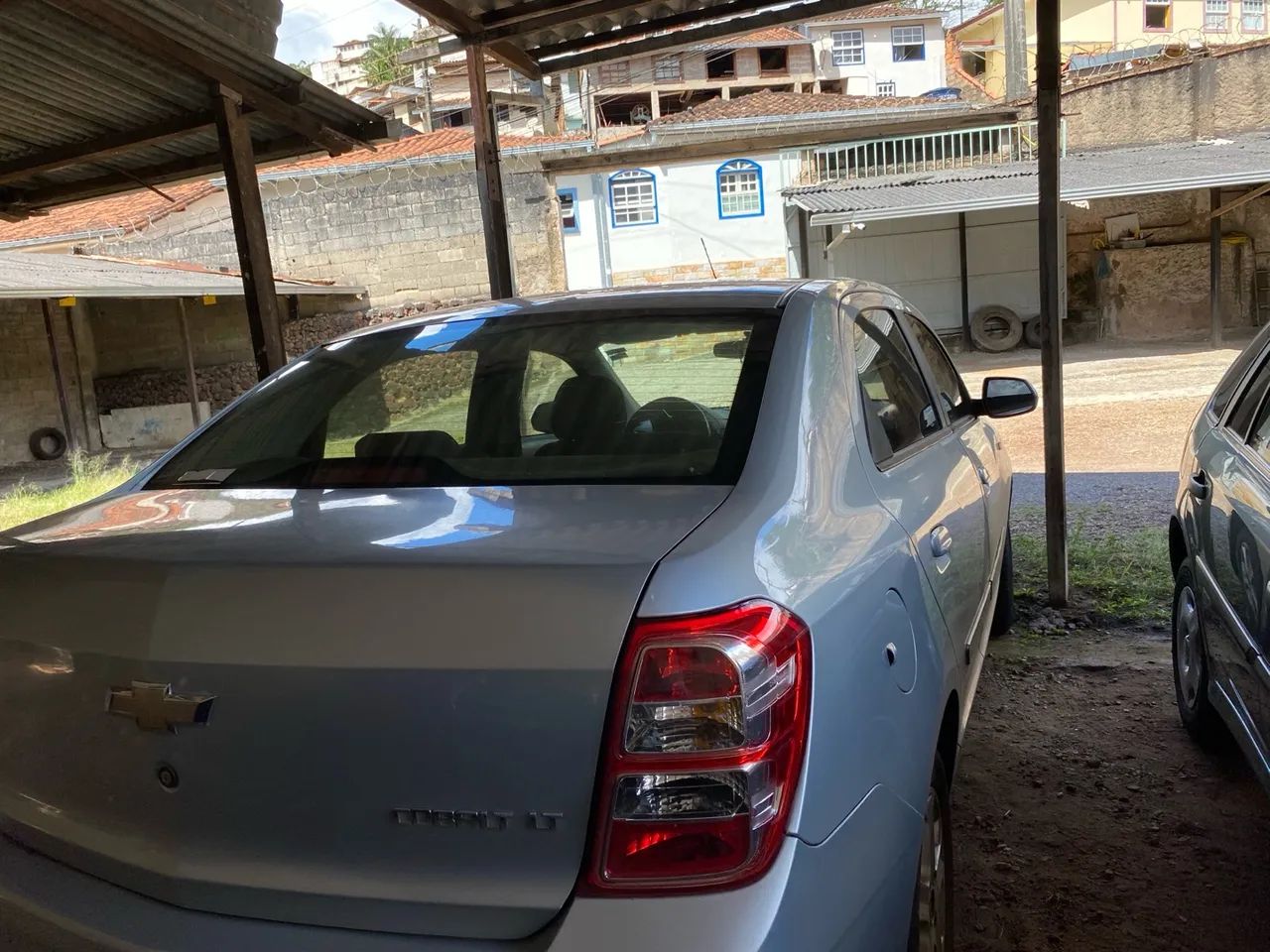Vendo ou troco Cobalt LT único dono  - Foto 4