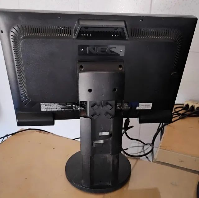 NEC MultiSync EA221WM 22" LCD Monitor64739263993987121