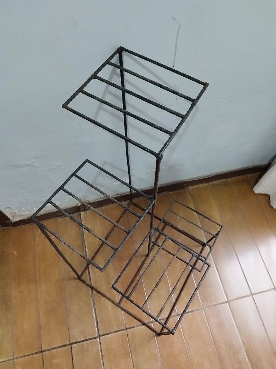 Suporte para Plantas em Metal  - Foto 2