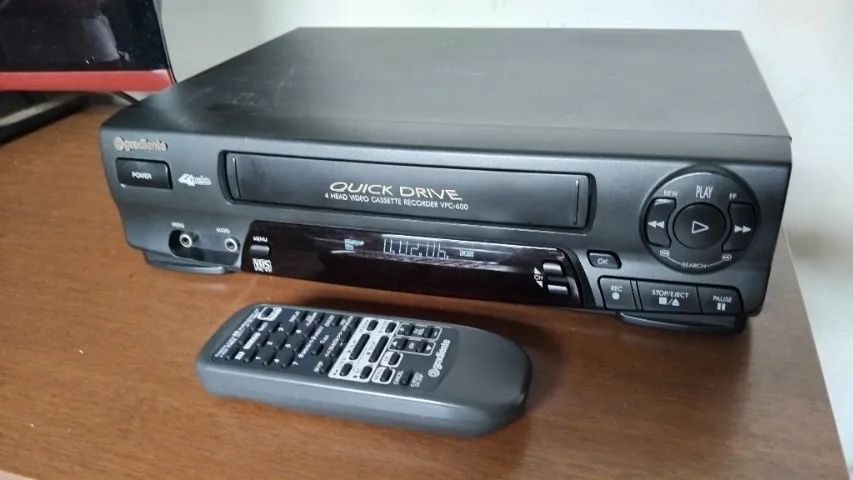 Vídeo Cassete Gradiente vpc-600 com controle