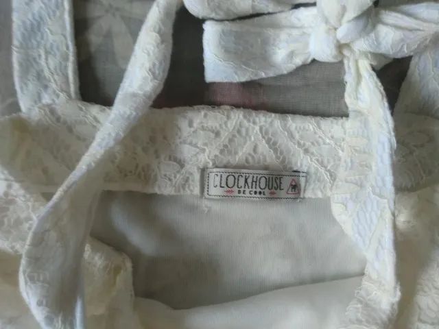 Vestido midi de renda com recorte e amarração alça larga off white C&A - Foto 2