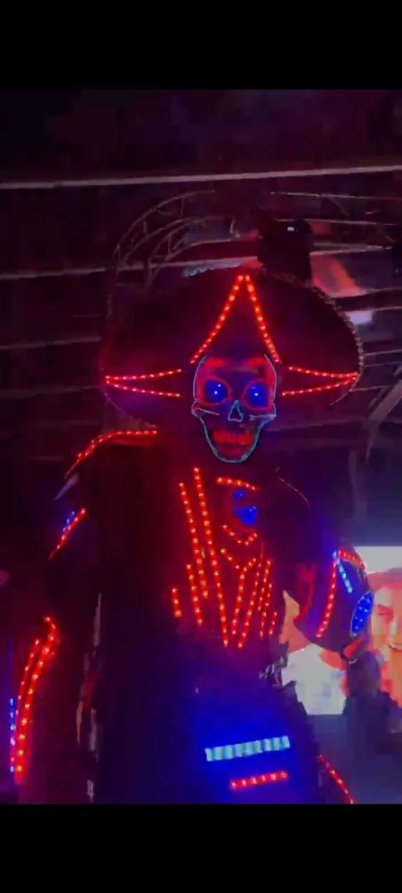 Vendo Robô de Led COMPLETO de Alta Qualidade - Foto 2