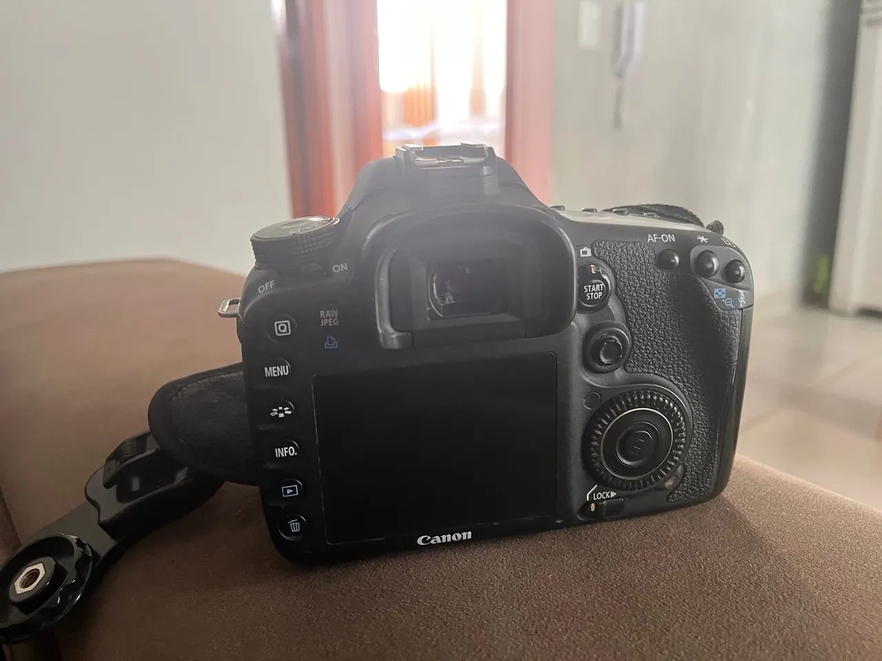Cânon EOS 7D em perfeito estado apenas o corpo - Foto 4