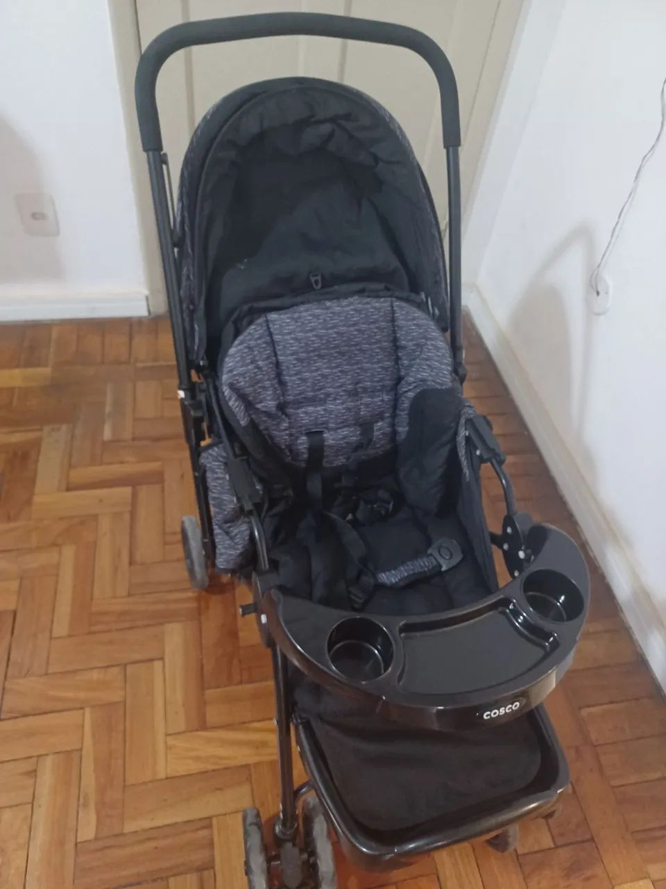 Carrinho de Bebê marca COSCO excelente estado  - Foto 3