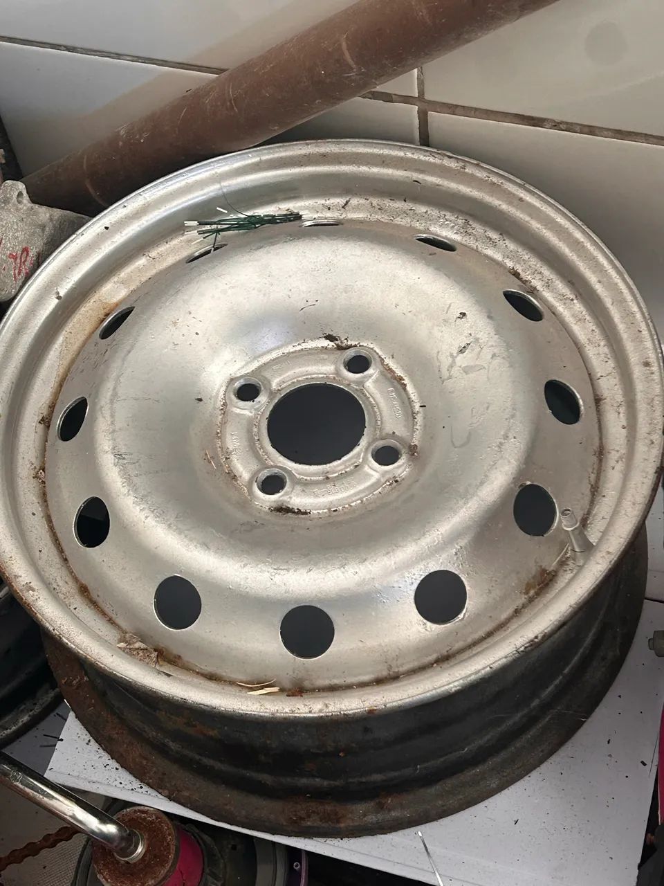 Vendo 4 Aro 15 Renault - Foto 2