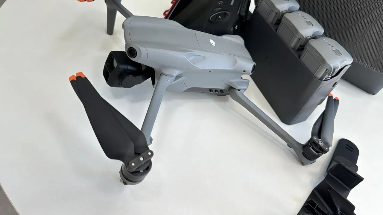 Drone DJI Air 3 Fly More Combo + acessórios  - Foto 5