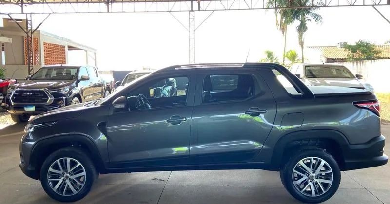 Fiat Strada Volcano 1.3 Flex 8V CD Aut. 2024 - Foto 3