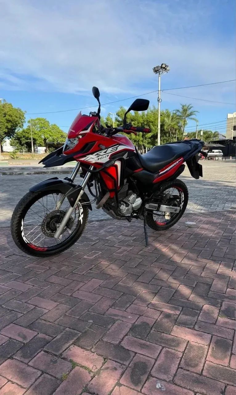 XRE 300 - Foto 2