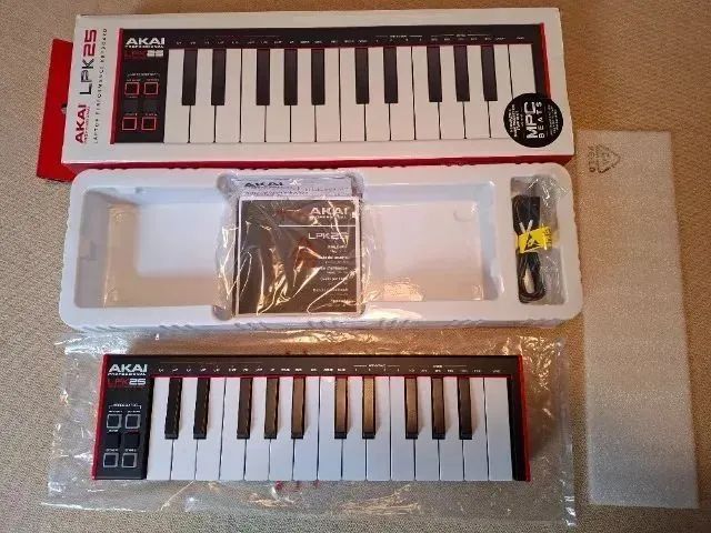 Teclado Controlador Midi Akai LPK25 Mk2 - Foto 2