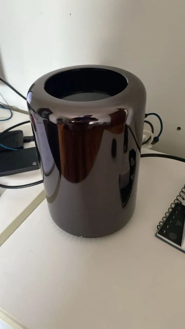 Apple Mac pro late 2013