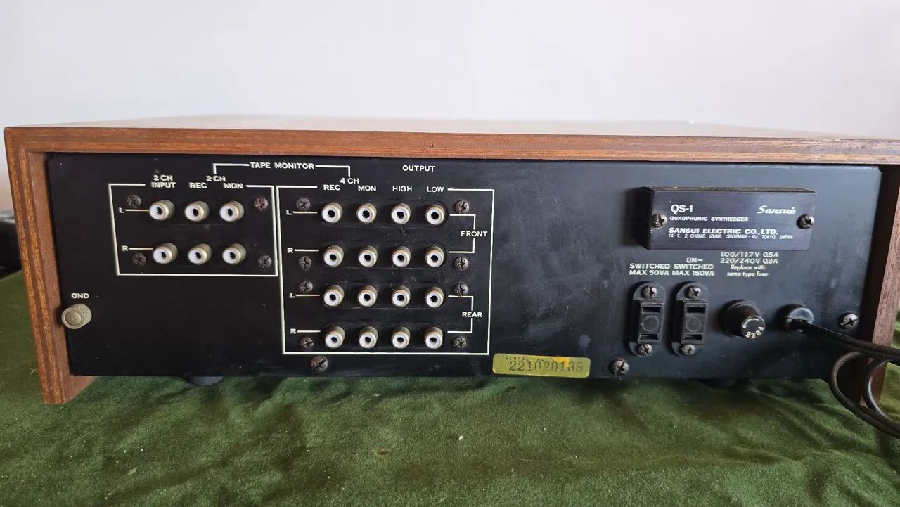 SANSUI SDN50-BW1
50インチハイビジョンテレビ Sintetizador Quadrafônico Sansui QS-1 Vintage / Processador 4