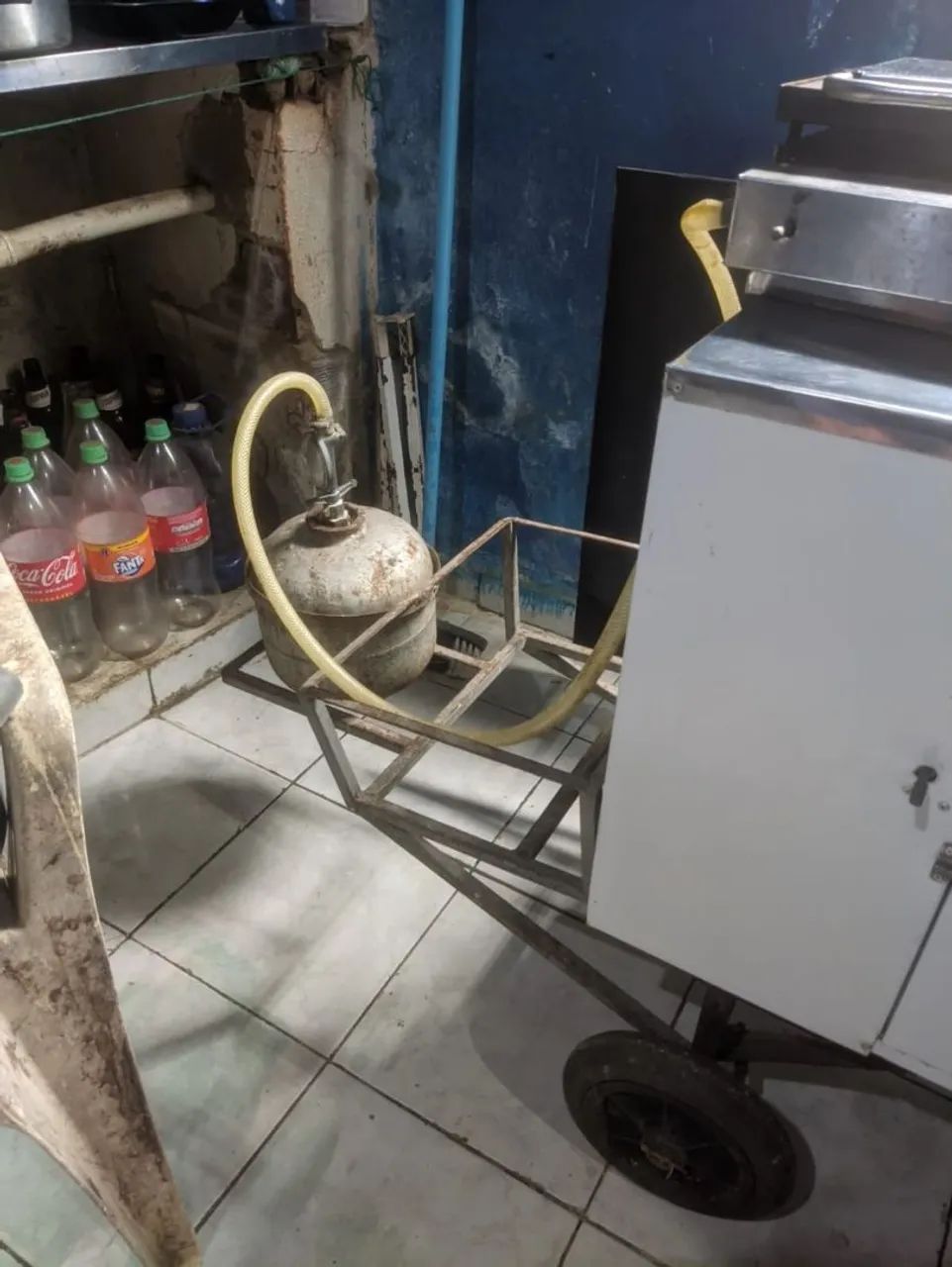 Carroça toda boa completa com tudo vem - Foto 3