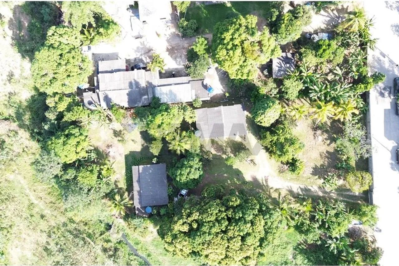 VENDO Terreno amplo de 2.952m² com duas casas! - Foto 2