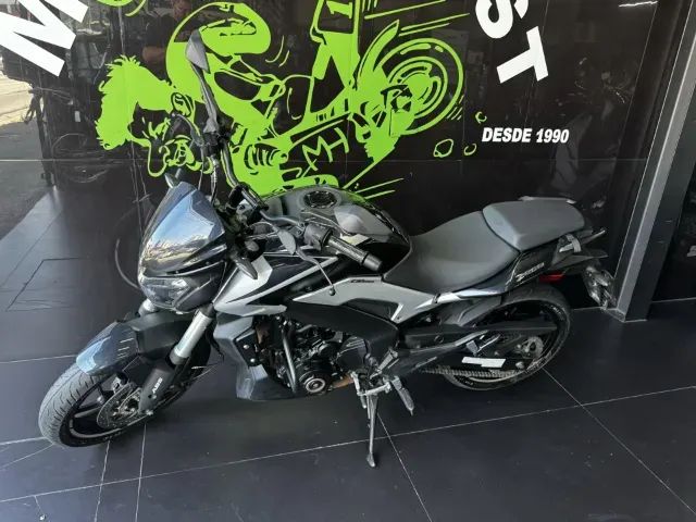 Bajaj Dominar D250 2025 - Foto 4