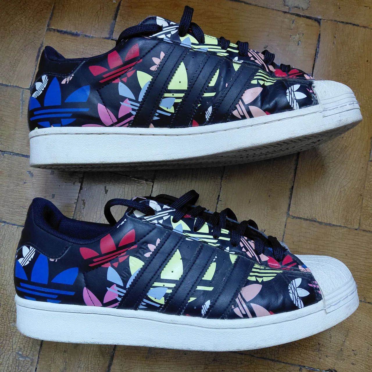 Tênis Adidas original Superstar 40