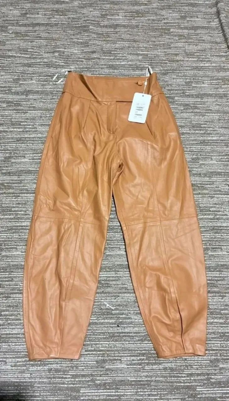 Cal ça de couro Cris Barros T 40 - Foto 2